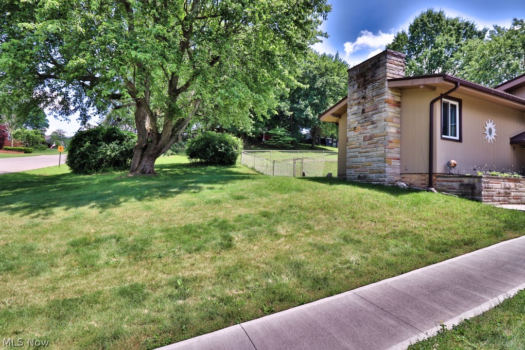 1601 Marion Drive Coshocton OH 43812