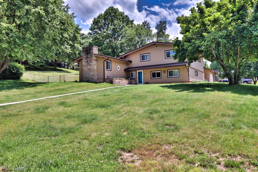 1601 Marion Drive Coshocton OH 43812