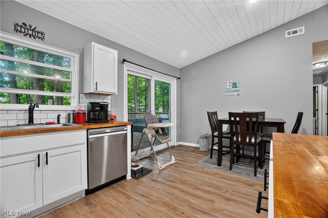 628 Park Oval Madison OH 44057