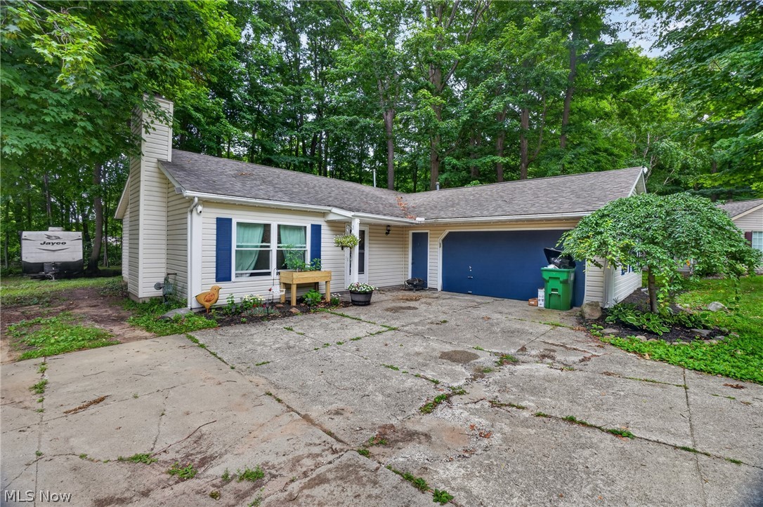 628 Park Oval Madison OH 44057