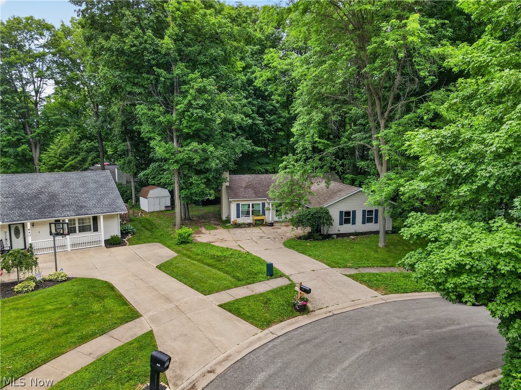 628 Park Oval Madison OH 44057