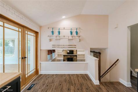 24875 Westwood Road Westlake OH 44145