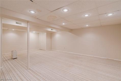 24875 Westwood Road Westlake OH 44145