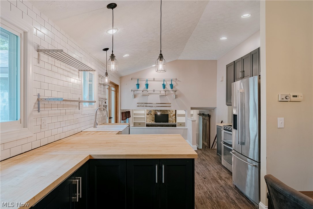 24875 Westwood Road Westlake OH 44145