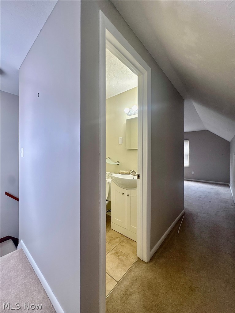 5082 W 5th Street Brooklyn Heights OH 44131