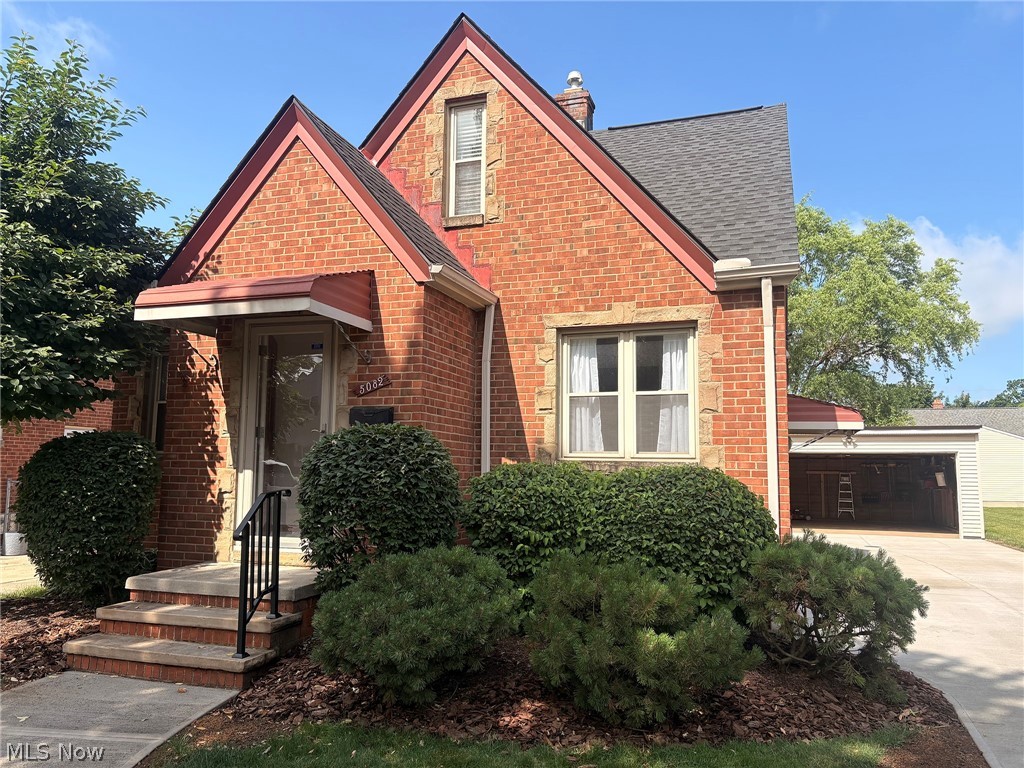 5082 W 5th Street Brooklyn Heights OH 44131