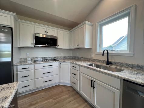 4703 Stevie Avenue SW Massillon OH 44646