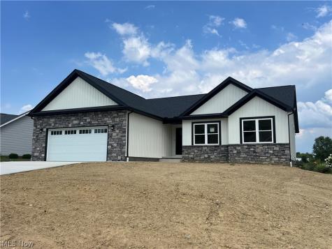 4703 Stevie Avenue SW Massillon OH 44646