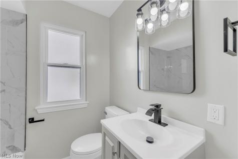 5420 Oakwood Avenue Maple Heights OH 44137