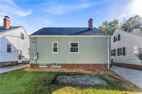 5420 Oakwood Avenue Maple Heights OH 44137