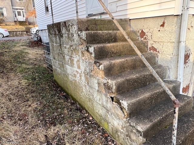 202 Walton Avenue Barnesville OH 43713