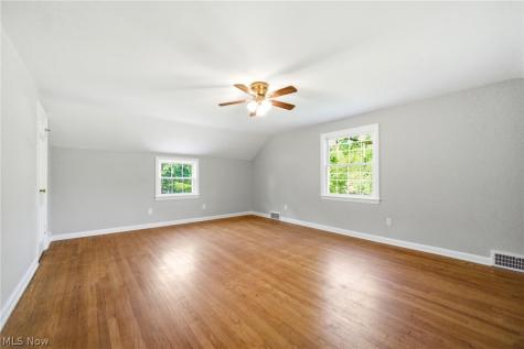 2673 Belvoir Boulevard Shaker Heights OH 44122