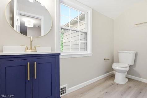 2673 Belvoir Boulevard Shaker Heights OH 44122