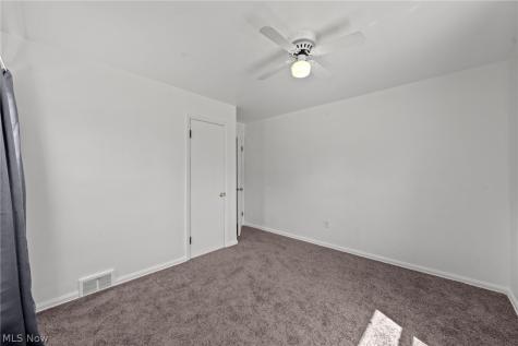 19701 Pasnow Avenue Euclid OH 44119