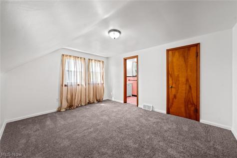 19701 Pasnow Avenue Euclid OH 44119