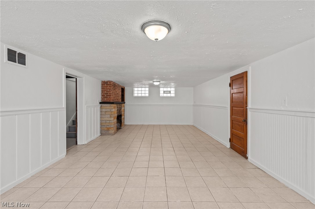 19701 Pasnow Avenue Euclid OH 44119