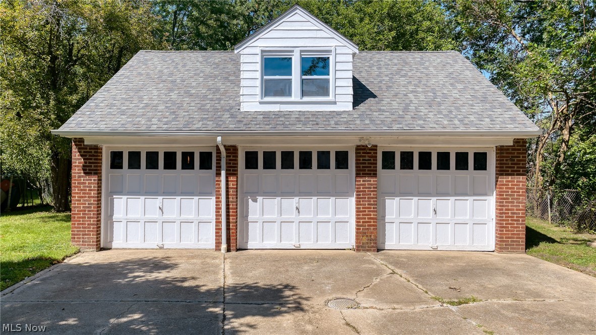 19701 Pasnow Avenue Euclid OH 44119