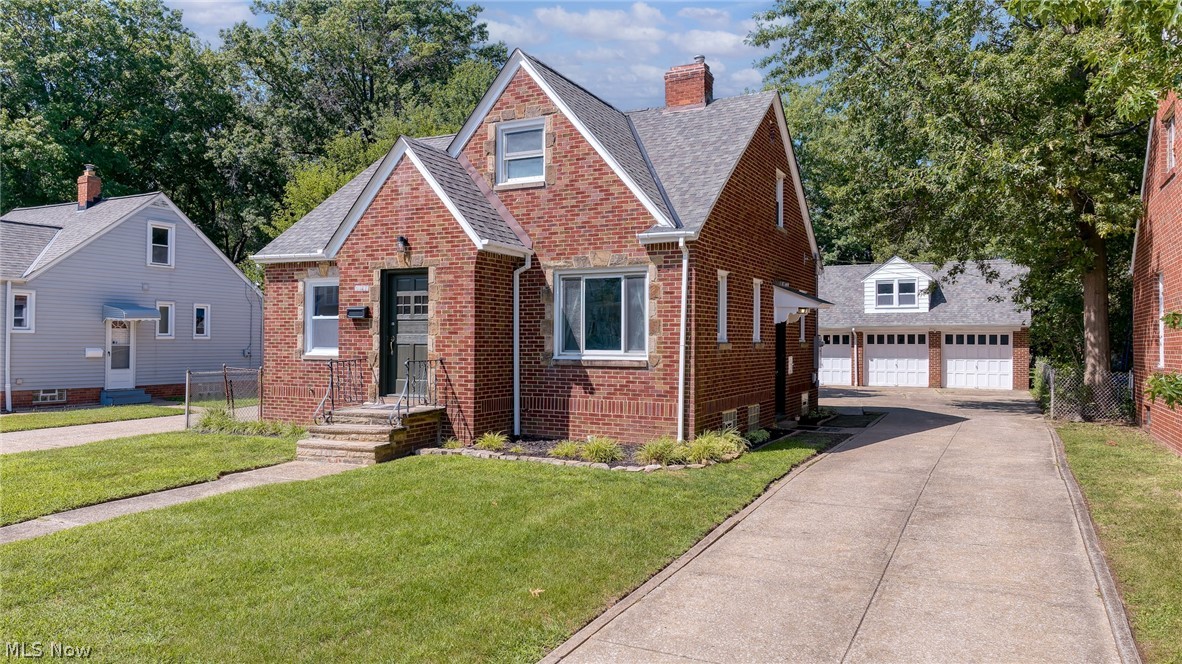 19701 Pasnow Avenue Euclid OH 44119