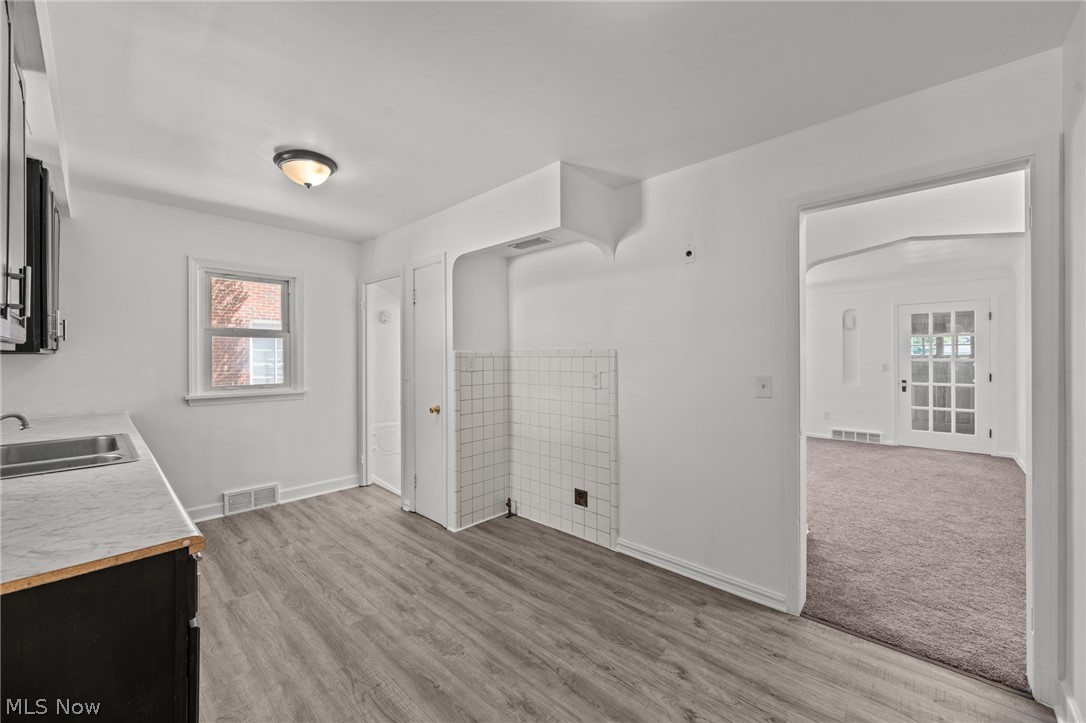 19701 Pasnow Avenue Euclid OH 44119