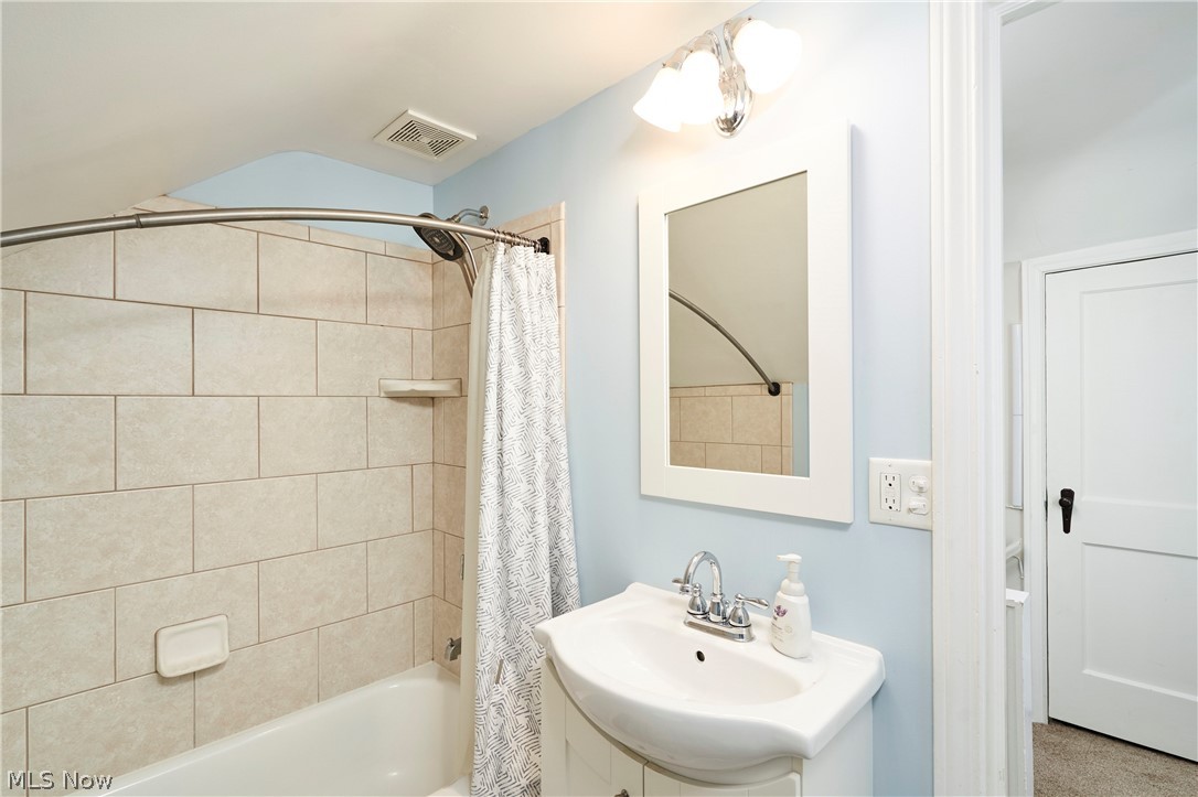 3701 Glencairn Road Shaker Heights OH 44122