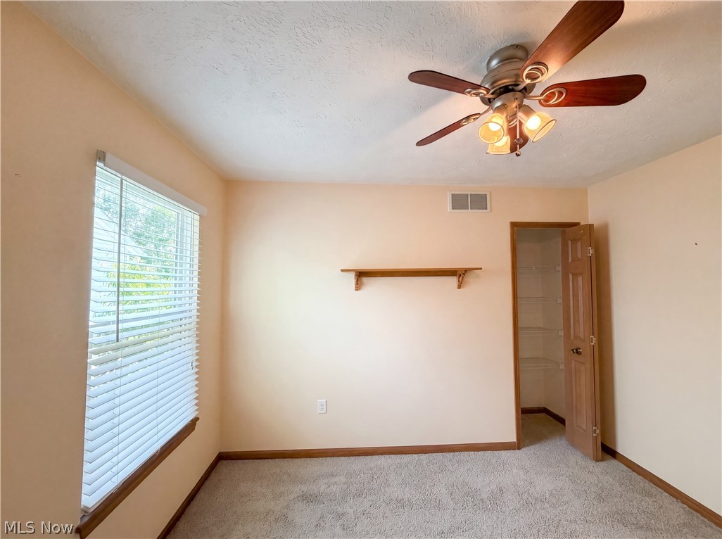 6016 W Breezeway Drive North Ridgeville OH 44039