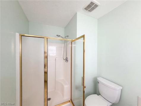 6016 W Breezeway Drive North Ridgeville OH 44039