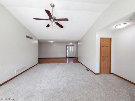6016 W Breezeway Drive North Ridgeville OH 44039
