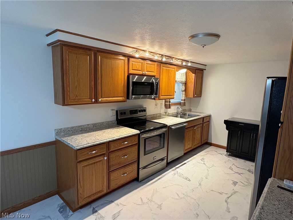 102 Broadview Drive Cadiz OH 43907