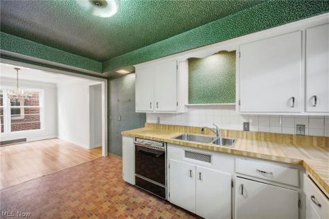 1552 S Belvoir Boulevard South Euclid OH 44121