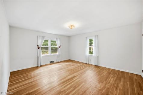 1552 S Belvoir Boulevard South Euclid OH 44121