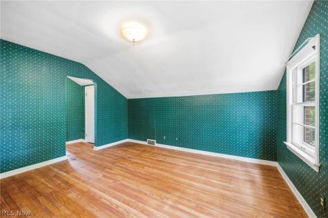 1552 S Belvoir Boulevard South Euclid OH 44121