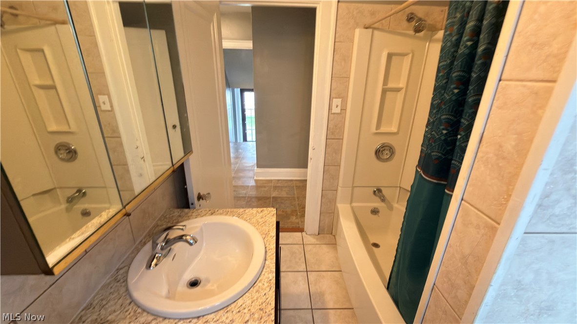 3637 W 159th Street Cleveland OH 44111