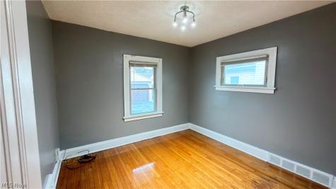 3637 W 159th Street Cleveland OH 44111
