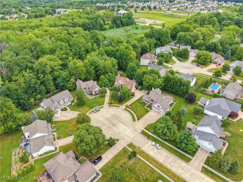 301 Aynesly Way Brunswick OH 44212