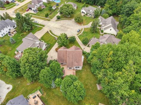 301 Aynesly Way Brunswick OH 44212
