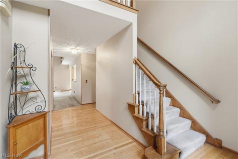 301 Aynesly Way Brunswick OH 44212