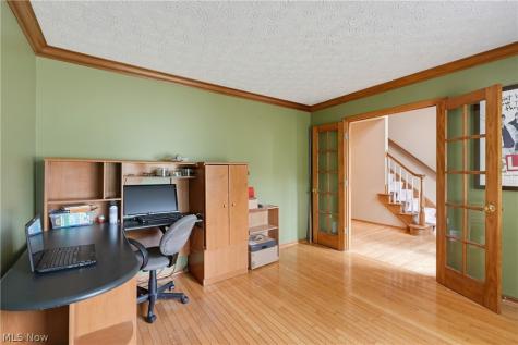 301 Aynesly Way Brunswick OH 44212