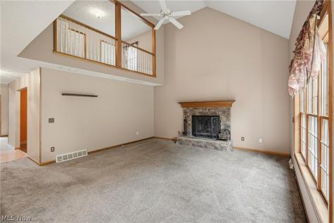 301 Aynesly Way Brunswick OH 44212