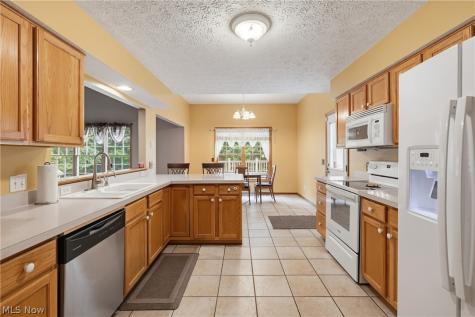 301 Aynesly Way Brunswick OH 44212