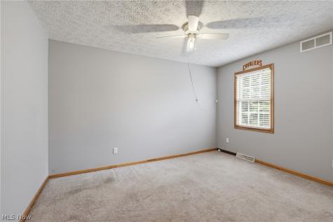 301 Aynesly Way Brunswick OH 44212