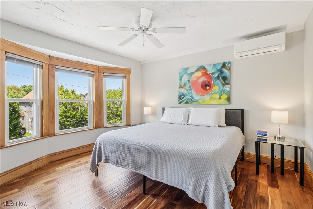 1463 Wyandotte Avenue Lakewood OH 44107