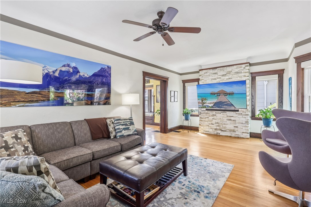 1463 Wyandotte Avenue Lakewood OH 44107