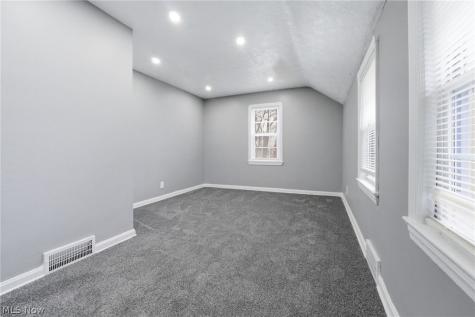 3153 Becket Road Cleveland OH 44120