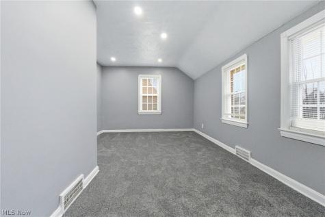 3153 Becket Road Cleveland OH 44120