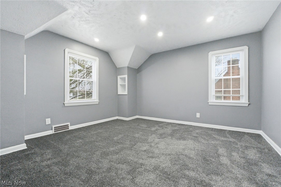 3153 Becket Road Cleveland OH 44120