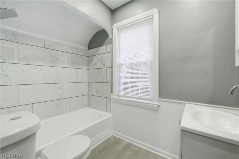 3153 Becket Road Cleveland OH 44120