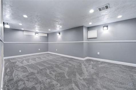 3153 Becket Road Cleveland OH 44120