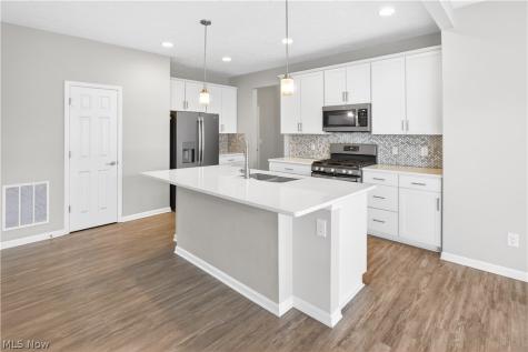 37111 Golden Eagle Drive North Ridgeville OH 44039