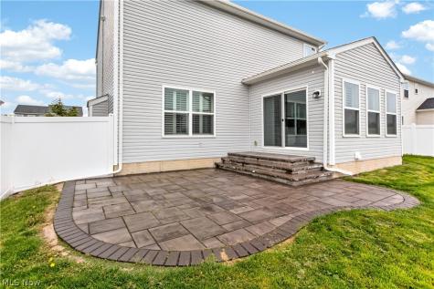 37111 Golden Eagle Drive North Ridgeville OH 44039