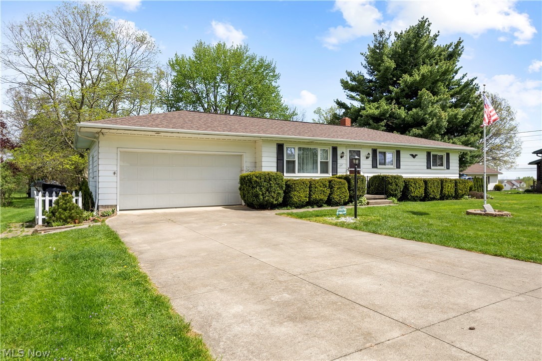 792 Hillcrest Drive Wadsworth OH 44281